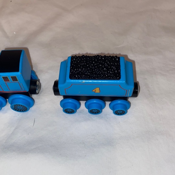 Thomas & Friends wooden railway Gordon and tender #4 gullane 2020 train lot - Picture 7 of 11